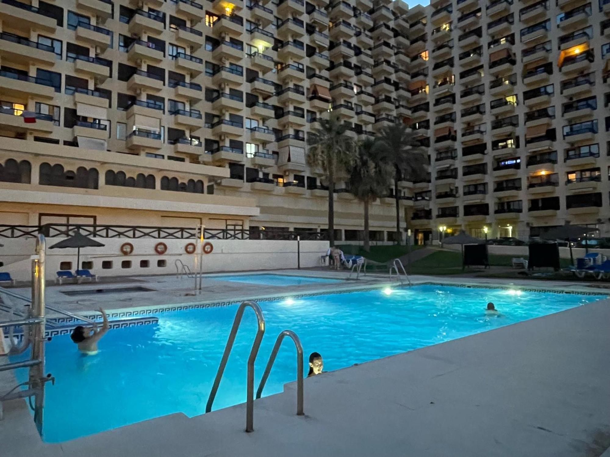 Apartamento Aloha Playa Vistas Al Mar Benalmádena Exterior foto